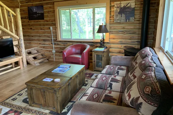 Photo 1 - Cozy log cabin with fireplace and jacuzzi tub, close to skiing