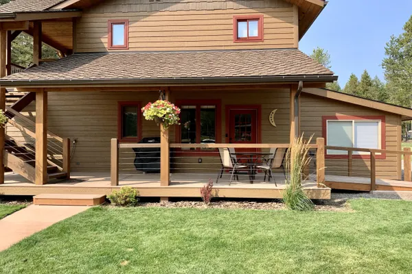 Photo 1 - Cozy suite on large property, close to skiing and glacier national park