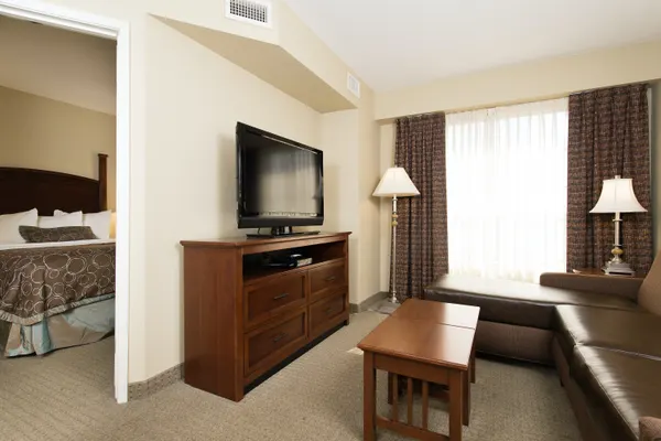 Photo 1 - 1 Bedroom Suite With 1 Kng Nonsmoking