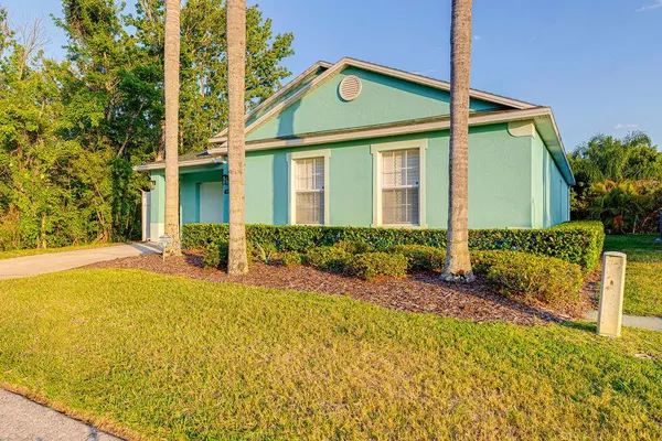 Photo 1 - Beautiful and Private 3 Bedroom near Disney