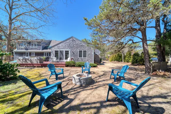 Photo 1 - 4 Bed + 3 Bath