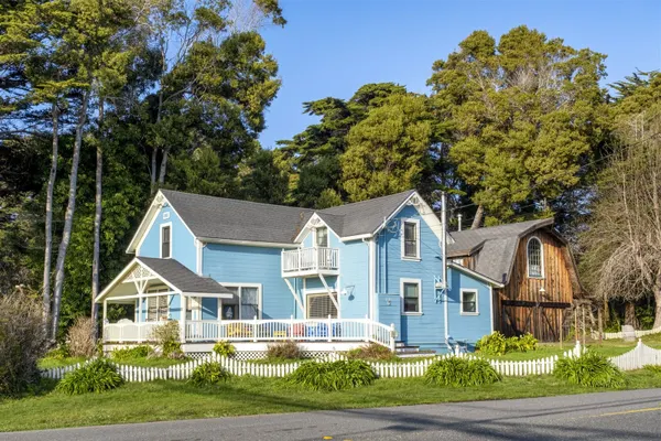 Photo 1 - A - Annie`s Beach House