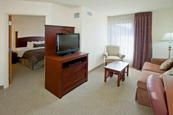 Photo 1 - 1 King Bed 1 Bedroom Suite Nonsmoking