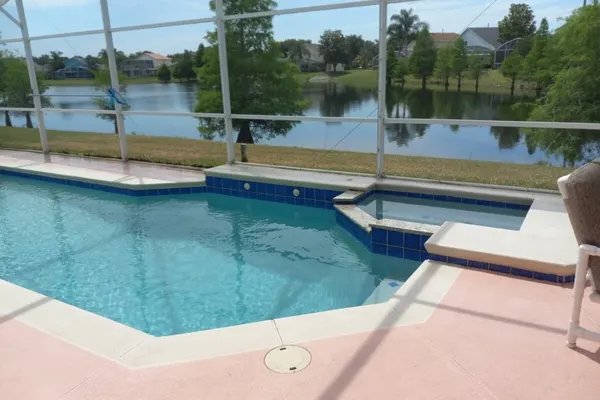 Photo 1 - Fabulous 4 Bed South Facing Lake View Near Disney