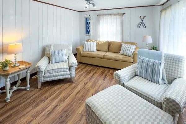 Photo 1 - 2 Bedroom House