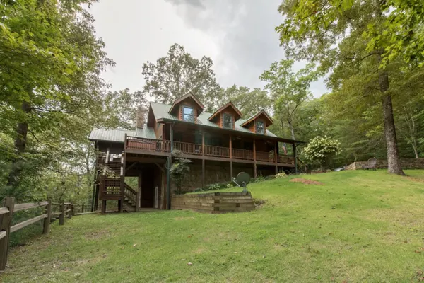 Photo 1 - Fightingtown Creek Retreat -McCaysville GA