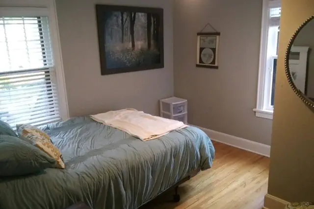 Photo 1 - Historic Twin Tudors Inn Northwest Room (KP1404NW)