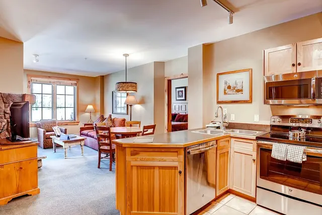 Photo 1 - Affordable 2Br West Keystone Take bus to lift