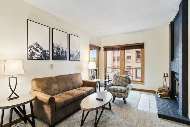 Photo 1 - Perfectly located 1Br - Steps to Ski & Apres Fun - Sleeps 4