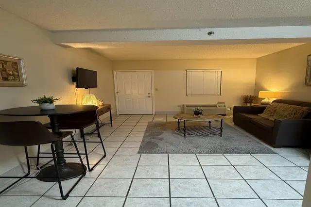 Photo 1 - Riverside 209 1BR Condo with Jacuzzi