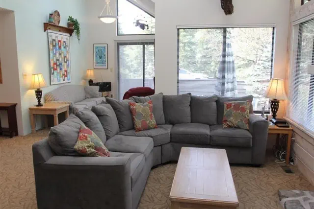 Photo 1 - Seven Springs 3 BR Condo, Loft and Mountain Views!