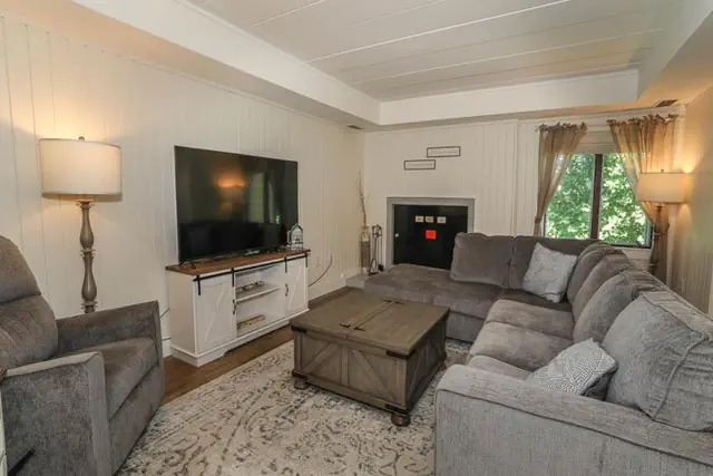 Photo 1 - Seven Springs 2 Bedroom Premium Condo, Pet Friendly!
