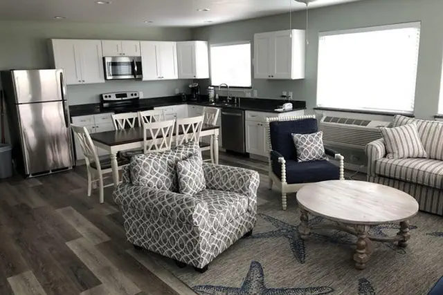 Photo 1 - BeachGate Condo Suites and Oceanfront Resort - One Bedroom Suite #3