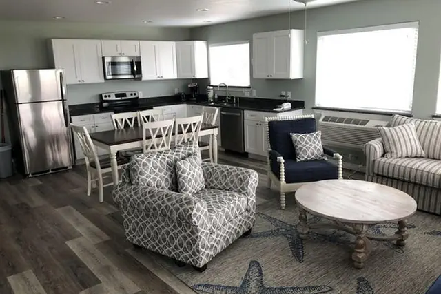 Photo 1 - BeachGate Condo Suites and Oceanfront Resort - One Bedroom Suite #1