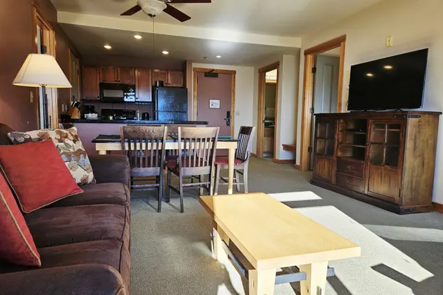 Photo 1 - Schweitzer PM: White Pine 412 w/ Lake Views
