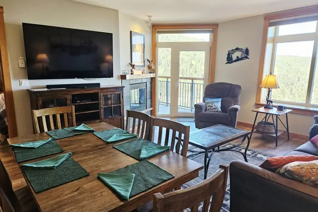 Photo 1 - Schweitzer PM: White Pine 312 w/ Lake Views