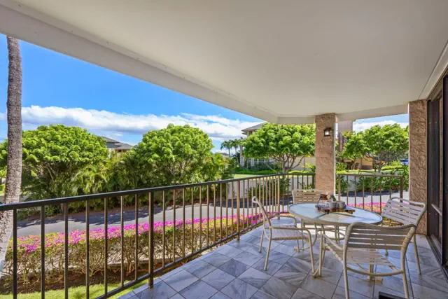 Photo 1 - Gorgeous Remodel, BEST location! KAKC206