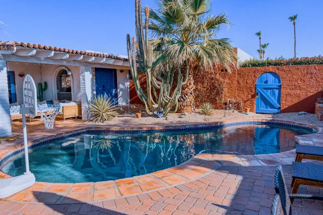 Photo 1 - 2BR/2BA Pool Pad: Sun Dazed Vibe