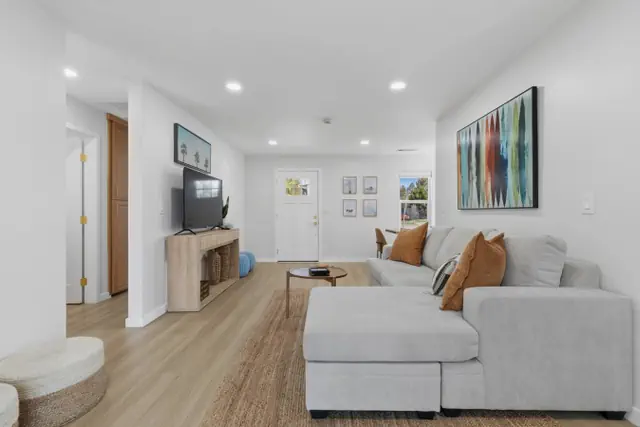 Photo 1 - One Block to Beach! 4BR w/ Game Room + Parking