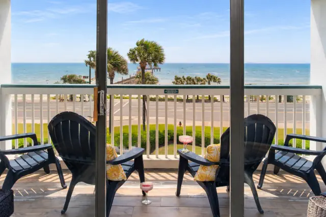 Photo 1 - Beachfront Serenity (Casa Del Mar #304)