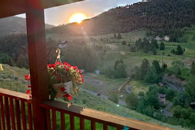 Photo 1 - Mammoth Overlook Of Yellowstone