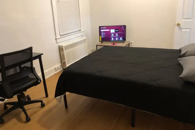 Photo 1 - Spacious 2-bedroom apartment with 1-bathroom and private street entrance, MetLife Stadium FIFA World Cup 25 minutes away