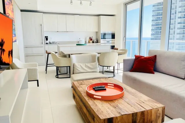 Photo 1 - Divine 2 Bed Apt. Stunning View