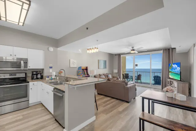 Photo 1 - 2-Bedroom Beachfront Condo at Shores of Panama