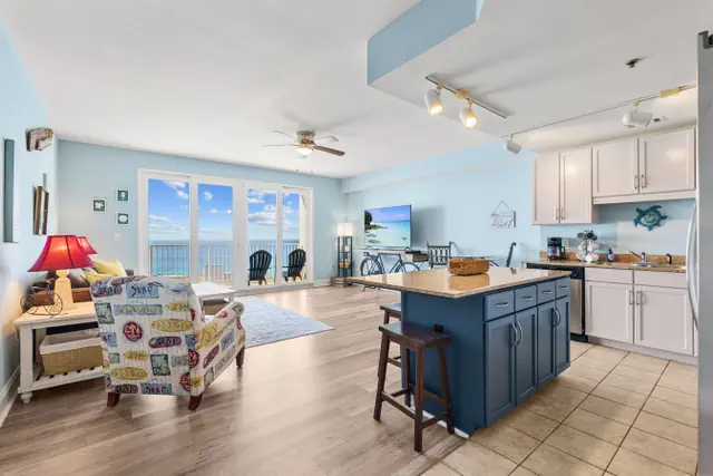 Photo 1 - Spacious Ocean View Resort Condo & 5 Pools