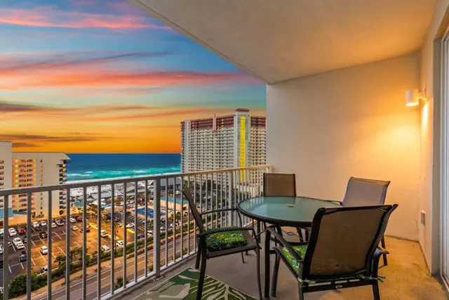 Photo 1 - Laketown Wharf Unit 1118