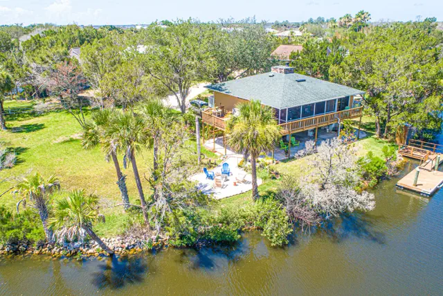 Photo 1 - Gulf Breeze Hideaway