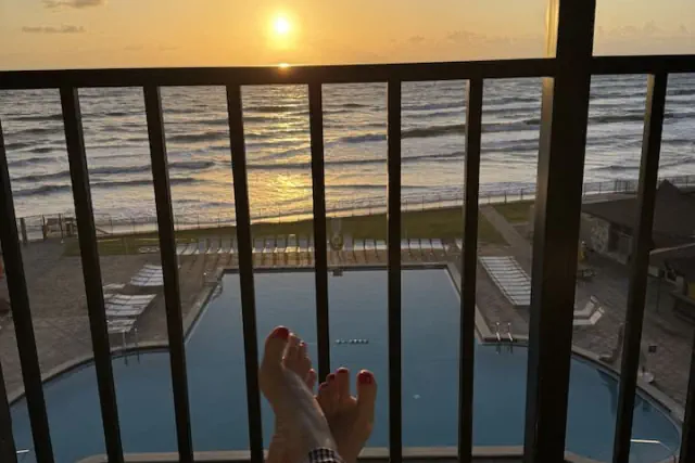 Photo 1 - Hawaiian Inn |Daytona Beach, Pools, Balcony, Beach