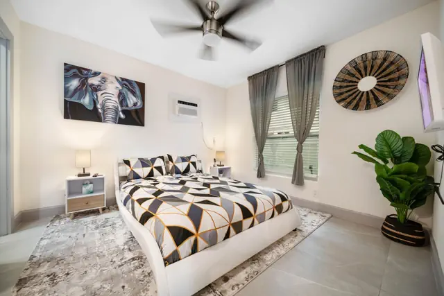 Photo 1 - Modern Apartment Near Las Olas Beach