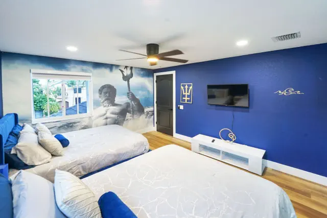 Photo 1 - Ft Lauderdale Beach Private Room-Poseidon's Escape