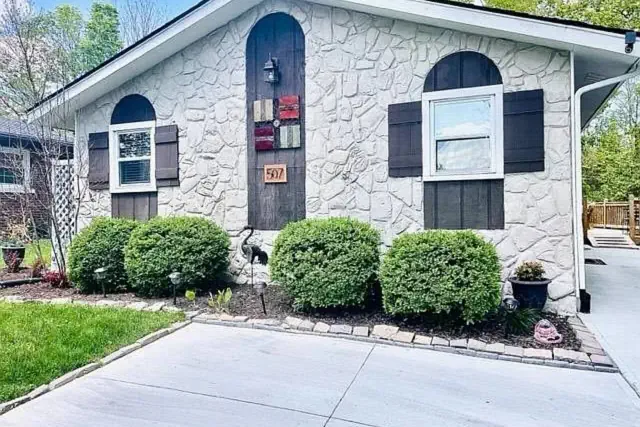 Photo 1 - Fantastic home located in Lexington KY.