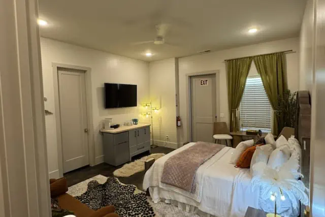 Photo 1 - Cozy 2 bed, 2 bath retreat close to Zion.