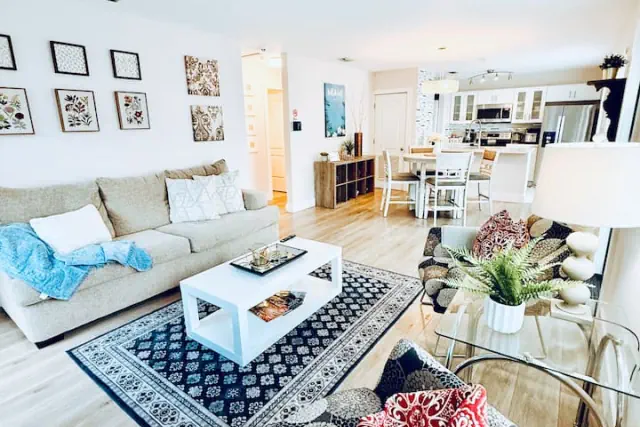 Photo 1 - Quiet retreat near Coconut Grove + free parking