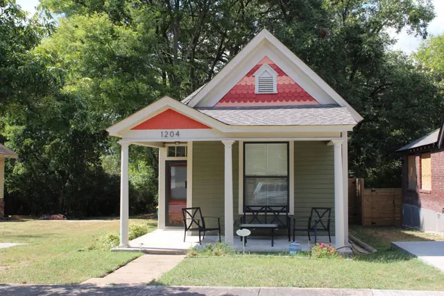 Photo 1 - Super Cute 2BR