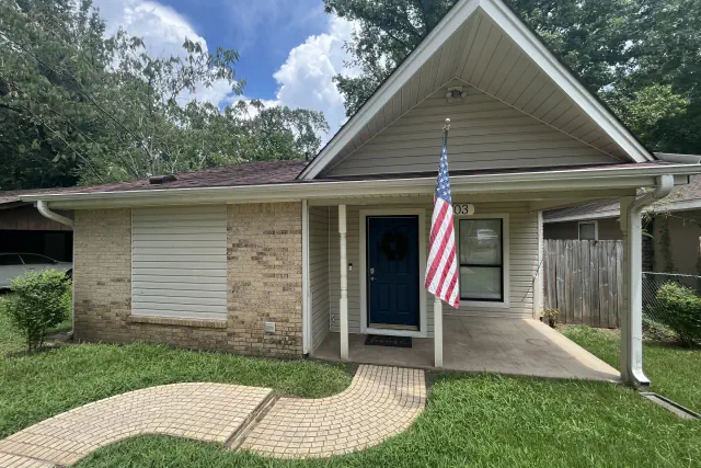 Photo 1 - Jacksonville Bungalow
