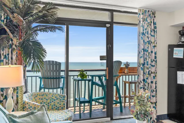 Photo 1 - Beach Cove Resort 1516