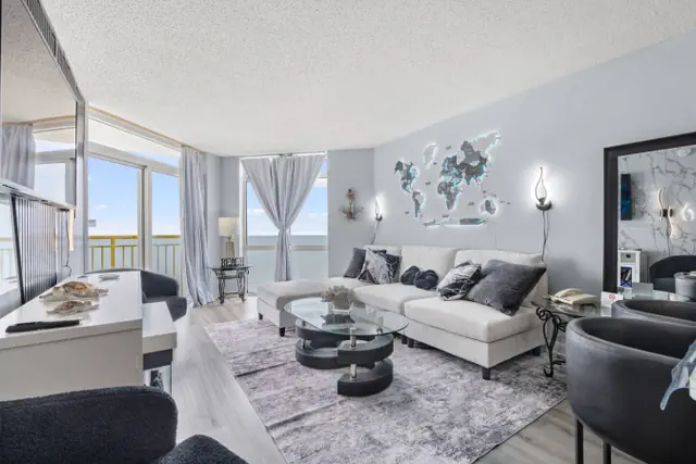 Photo 1 - Bay Watch Resort 1817