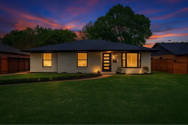 Photo 1 - Play & Stay | Dallas Home w/ Gym + Gameroom + WiFi