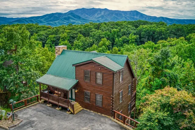 Photo 1 - 2 Decks| King Beds | Mnt Views|Pool Tb |Game Rm