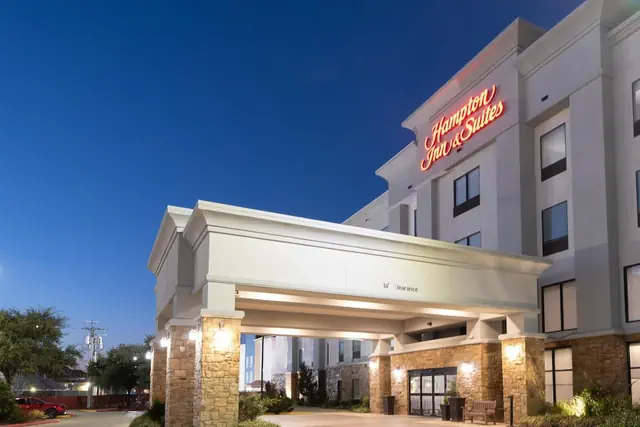 Photo 1 - Hampton Inn & Suites New Braunfels