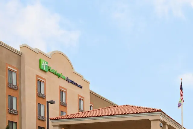 Photo 1 - Holiday Inn Express Hotel & Suites Twentynine Palms by IHG
