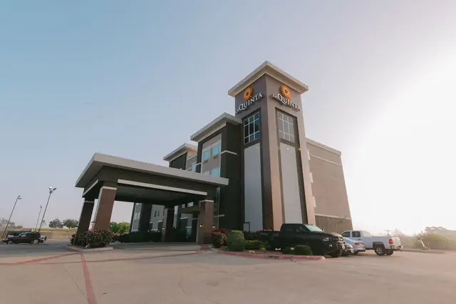 Photo 1 - La Quinta Inn & Suites by Wyndham Big Spring