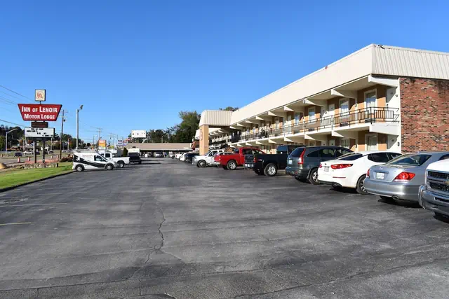 Photo 1 - Inn Of Lenoir Motor Lodge
