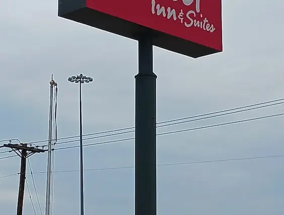 Photo 1 - Red Roof Inn & Suites Midland