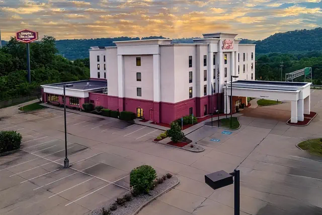 Photo 1 - Hampton Inn & Suites Wilder