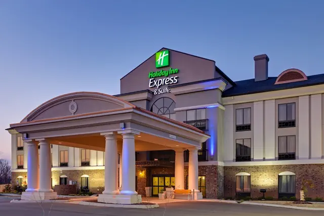 Photo 1 - Holiday Inn Express & Suites Covington by IHG